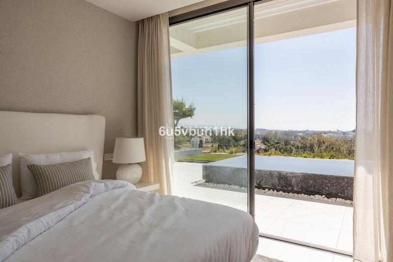 Foto ba342e38-6974-4207-a9d9-bf057ffd31e3. Attico in El Paraíso Benahavís