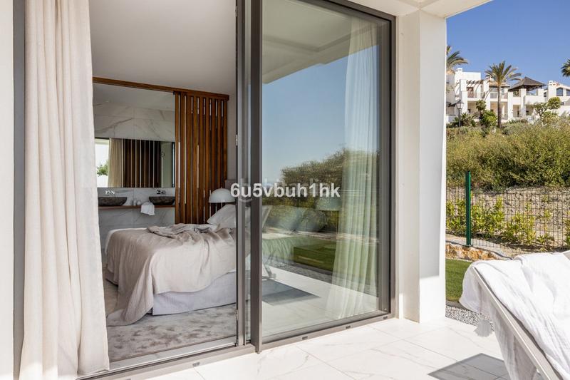 Foto c3138f46-33c9-42e7-bdbc-8bf0b30c9901. Attico in El Paraíso Benahavís