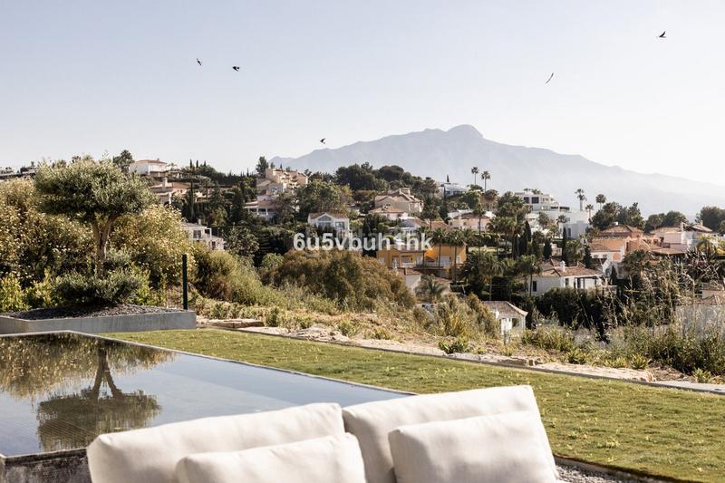 Foto d07050db-2b18-4146-85e8-5c54f6bd8c2e. Attico in El Paraíso Benahavís