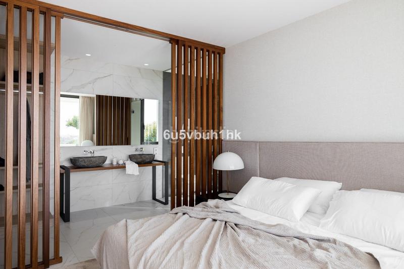 Foto f72755ed-cc1d-4f56-96ca-dcb5c4b5d09f. Attico in El Paraíso Benahavís