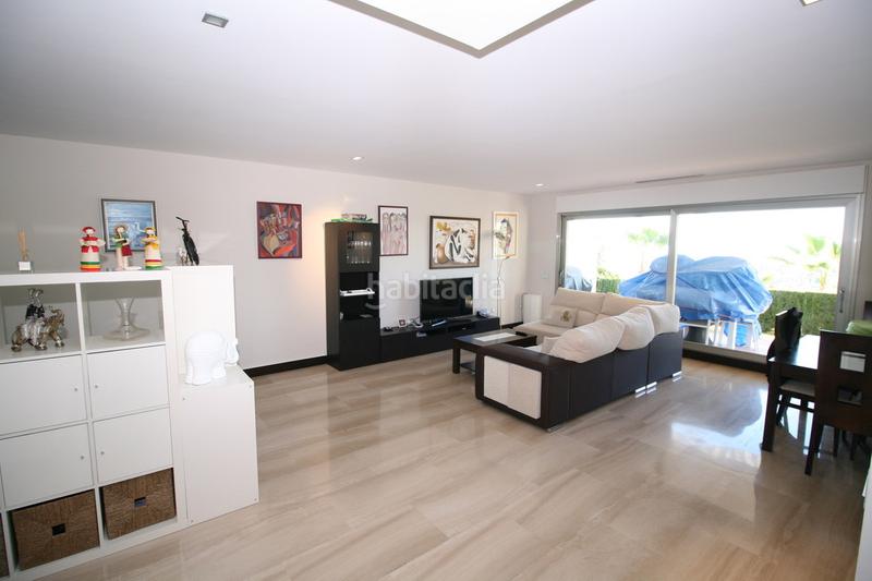 Foto 252ca1f0-8388-4f1b-ba46-c8eddf563d91. Apartamento ¡exclusivo! apartamento moderno en venta en los arqueros con vistas panorámicas en Benahavís