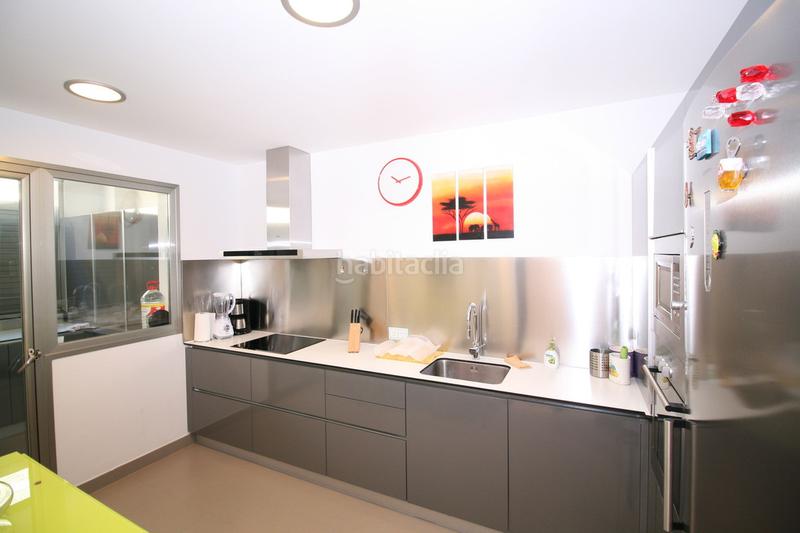 Foto bef9ec9f-d348-410b-aa2b-a437440ffdc5. Apartamento ¡exclusivo! apartamento moderno en venta en los arqueros con vistas panorámicas en Benahavís
