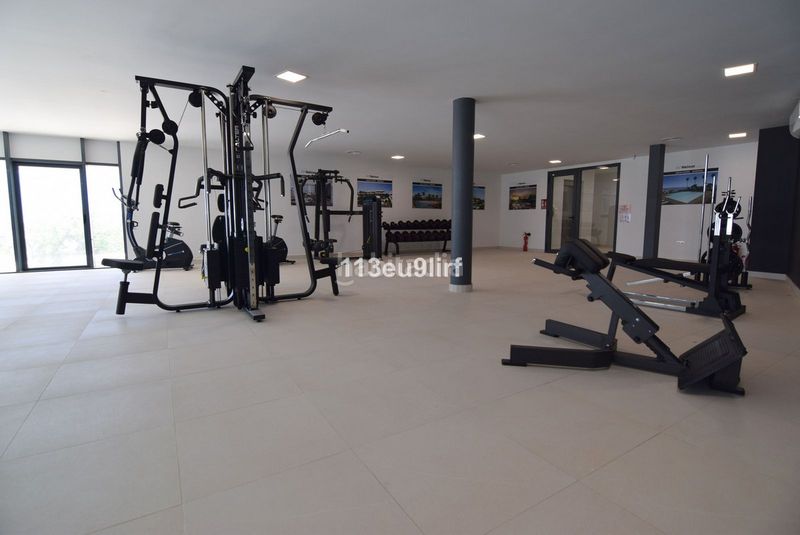 Foto ba8d9d86-9129-46ae-8910-2dd308cc5145. Àtic amb piscina a Centro Estepona