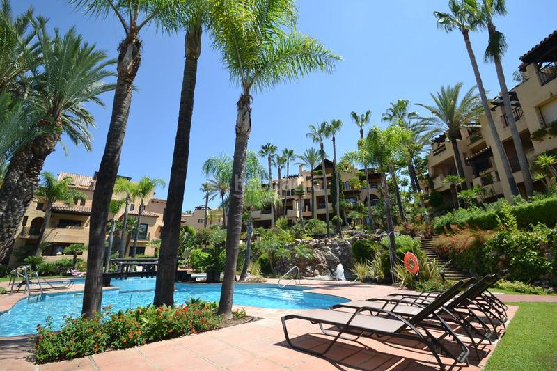 Foto d81cc2c8-88d8-4ce7-b365-ec059737c29b. Duplex in urbanización Nueva Atalaya 72 in Nueva Atalaya Estepona