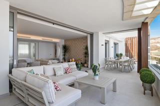 Apartament a Calle isla madeira 16. Átio de lujo en venta en la quinta 3 hábitaciones