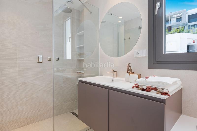 Foto fb03eb8b-79dc-40a1-a5c3-aa44e2605175. Piccolo appartamento in calle isla madeira 16 in La Quinta Benahavís