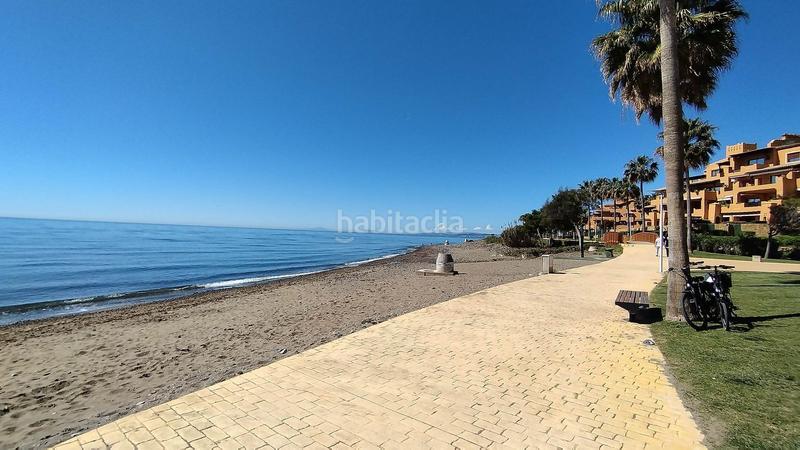 Foto 4ee62df9-eee2-4331-8850-25ac2b92cf27. Alquiler apartamento en calle del mare nostrum 42 apartamento de lujo en alquiler en la primera línea de la playa en Estepona