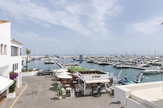 Lloguer Apartament a Calle muelle ribera 56. Vive el lujo en puerto banús: alquiler apartamento de 2 dormitor