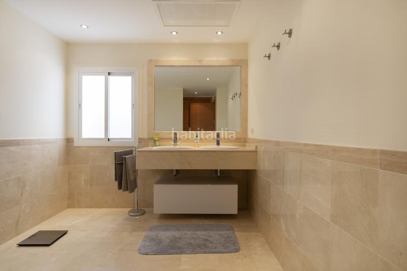 Foto 1ea3c89b-0c35-48e8-bc56-a0a4e3b468db. Miete appartement in calle muelle ribera 56 in Puerto Banús Marbella