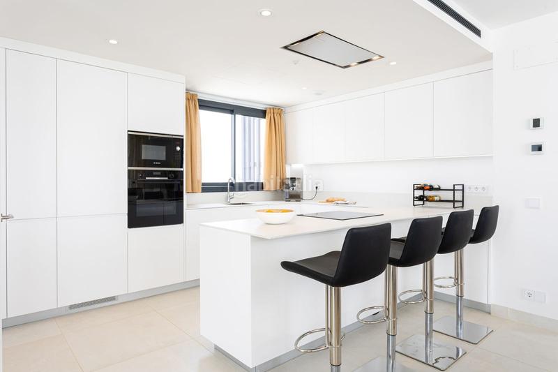 Foto 4edf002b-6f23-4c66-893b-6d76baf25c7c. Ático  de lujo en venta, 3 habitaciones terraza y pisina privada en Fuengirola