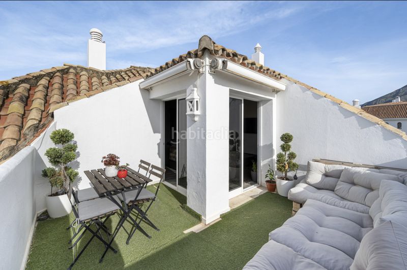 Foto 0e80234e-96ce-4407-bef2-aebd7a1457a3. Apartament amb aparcament piscina a lomas de Marbella club Marbella