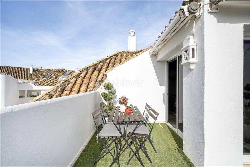 Foto 535950fa-e4d3-4c01-9e78-d1bde8ab60b5. Apartament amb aparcament piscina a lomas de Marbella club Marbella