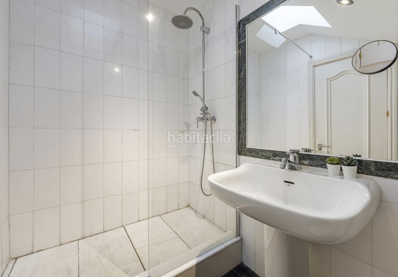 Foto 5fff1143-e899-4fd4-b1f3-2c328ac58a63. Apartament amb aparcament piscina a lomas de Marbella club Marbella