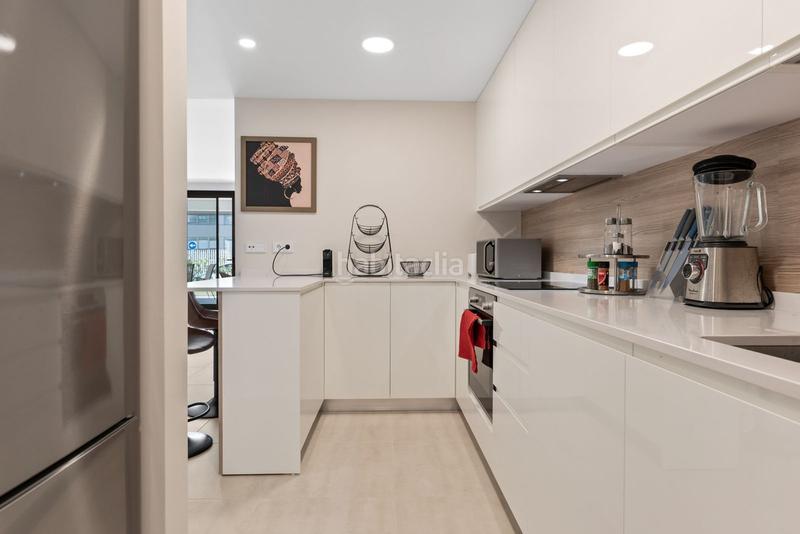 Foto 7766996d-e89a-4dfc-ade9-52ea5b8349d8. Apartamento estrena apartamento moderno con 3 dormitorios y amplia terraza en Estepona