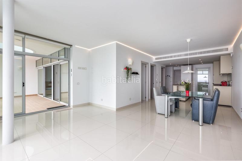 Foto 7ee84b68-fbeb-4cda-a0af-457362bb8ec5. Attico con piscina in El Higuerón Fuengirola