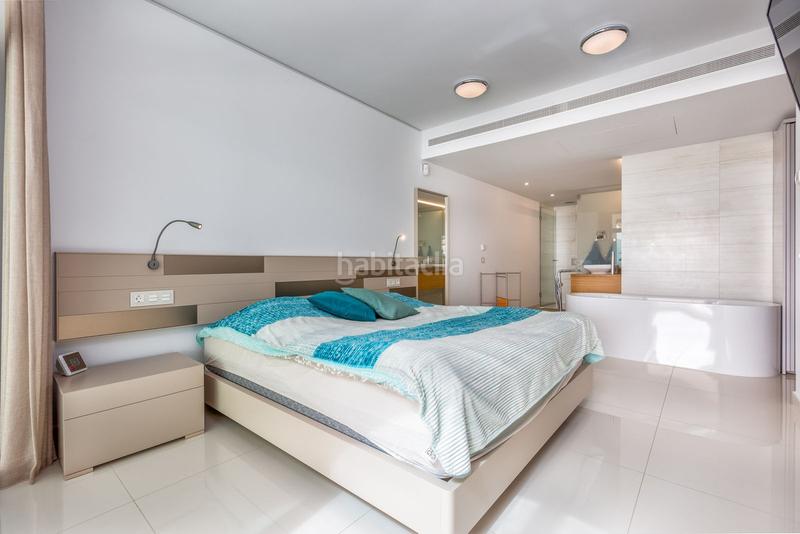 Foto e016090b-a997-45ca-ac90-78fe4c73ee7b. Attico con piscina in El Higuerón Fuengirola