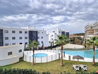 Apartamento en N/a. Apartamento de lujo y confort en higueron west: un oasis de tran