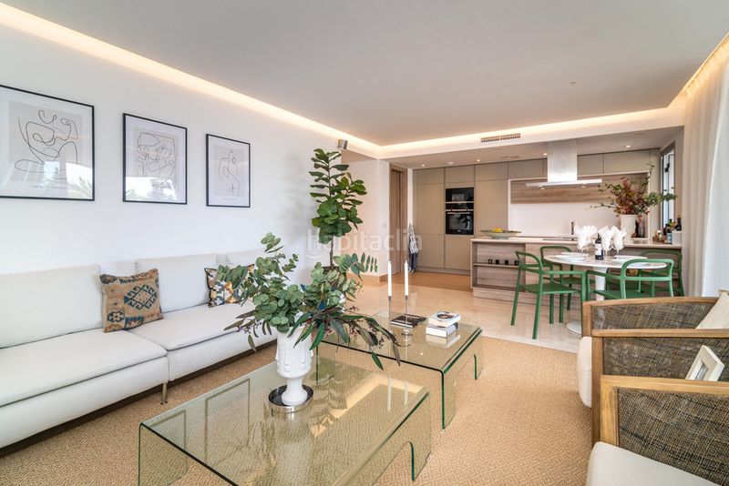Foto 1652b5e1-bf17-4090-b3cf-c4704d1a63bc. Apartament amb piscina a Nueva Andalucía centro Marbella
