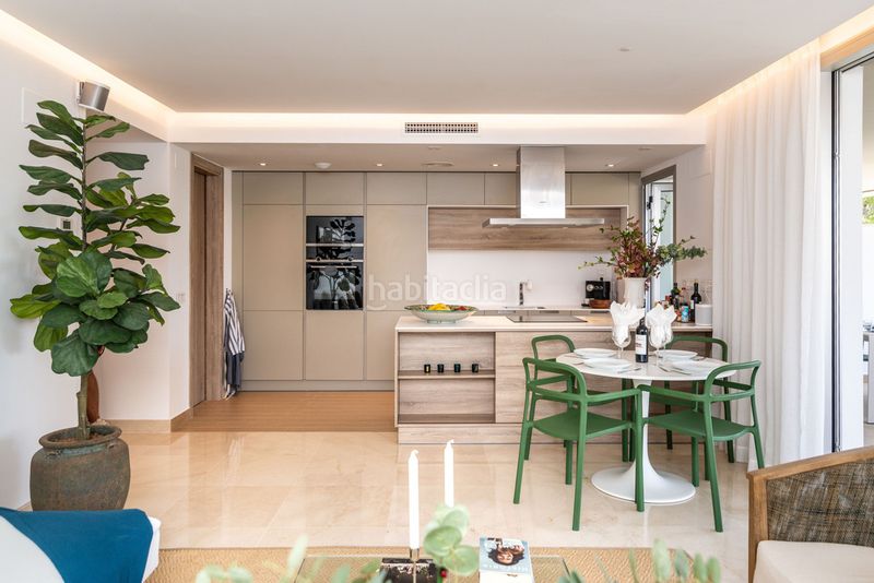 Foto 4aa7aaa4-c374-4961-b1ca-79f8efcbf7d3. Apartament amb piscina a Nueva Andalucía centro Marbella