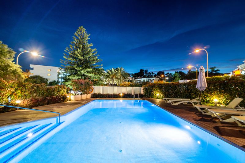 Foto 82b82f3f-98b7-4c2d-8409-1e826a17607b. Apartament amb piscina a Nueva Andalucía centro Marbella