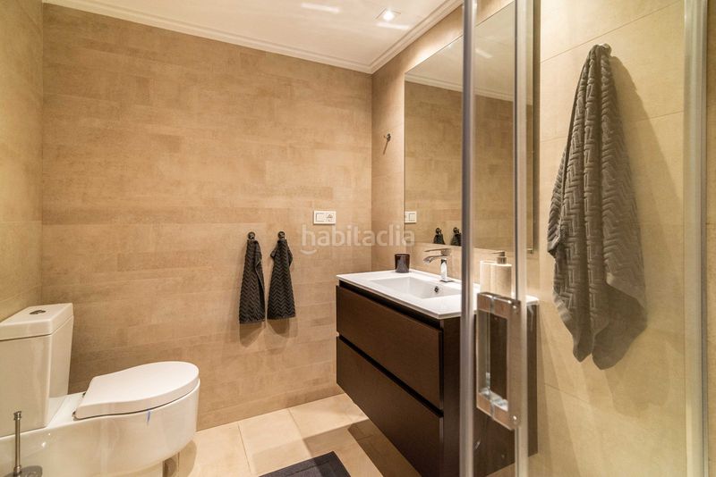 Foto adb25a4b-0dfa-480e-bc2d-2f53cf21f204. Apartament amb piscina a Nueva Andalucía centro Marbella