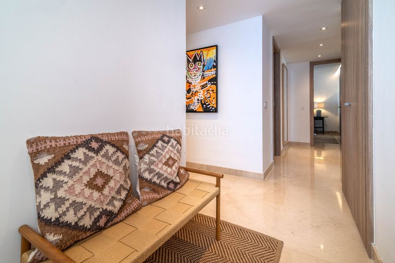 Foto c73d4cb3-9fe1-43f9-a69c-7253261bc2f0. Apartament amb piscina a Nueva Andalucía centro Marbella