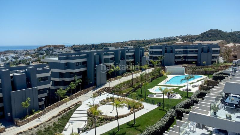 Foto 8bba8055-c8fb-4851-9318-10f20bd7fb17. Àtic amb piscina a La Concha - Resina Golf Estepona