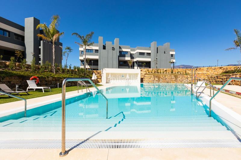 Foto a0438323-8c88-4029-a213-04ce19111049. Àtic amb piscina a La Concha - Resina Golf Estepona