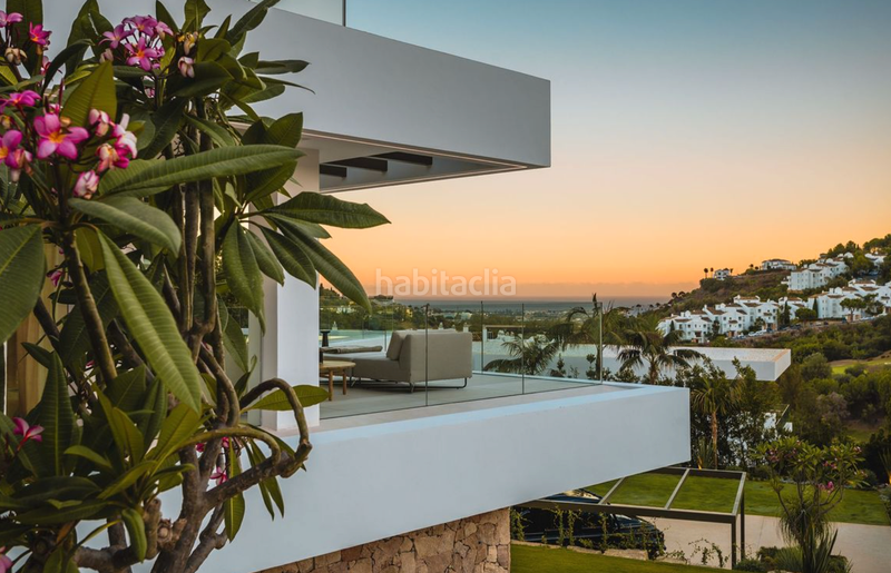 Foto 2068aff8-a2bd-4455-bc8a-5c5b47e2cd1c. Chalet mit heizung parking pool in La Quinta Benahavís