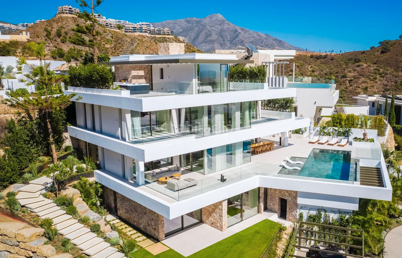 Foto b45d7fb1-8604-4f3a-95f5-562f62286898. Chalet mit heizung parking pool in La Quinta Benahavís