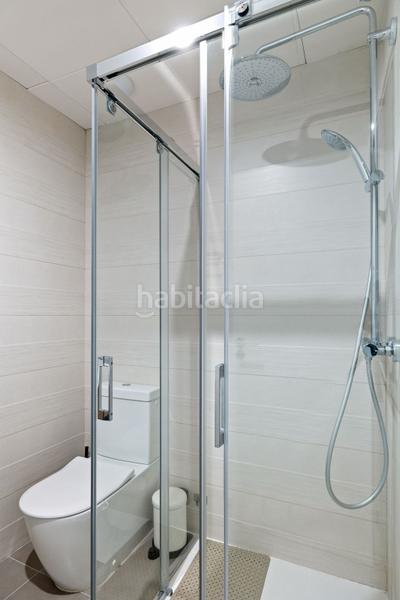 Foto 3760aa00-9518-4eea-9903-a34b2326d2cd. Apartament amb piscina a Parque Central Estepona