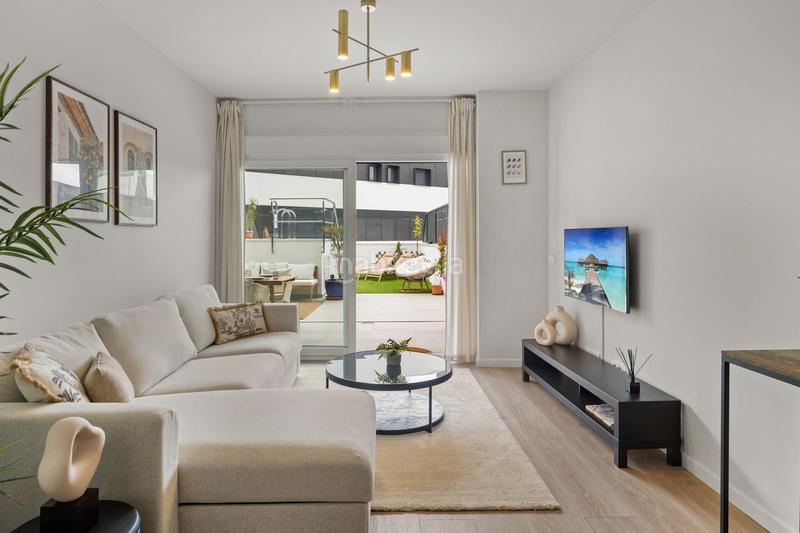 Foto ad0f369a-21ef-435f-b5cc-5dbffbc7fbaa. Apartament amb piscina a Parque Central Estepona