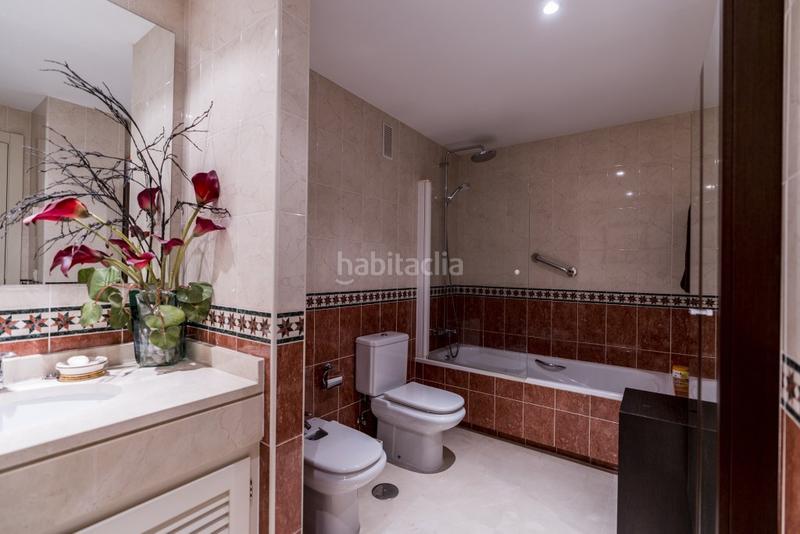 Foto 0e374148-ec2b-43ee-82a9-98e87f33e64e. Apartamento ático espectacular : lujo, vistas y terrazas excepcionales en Marbella