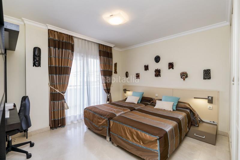 Foto 4bce3ed5-925f-448d-842d-84cd46685c59. Apartamento ático espectacular : lujo, vistas y terrazas excepcionales en Marbella