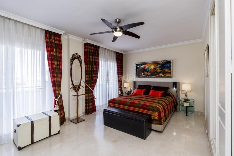 Foto 7099435f-f74b-4dc9-86b7-8a6ba349a394. Apartamento ático espectacular : lujo, vistas y terrazas excepcionales en Marbella