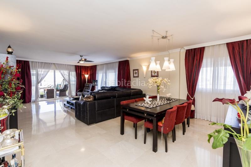 Foto 7df78a25-85d5-4175-8ead-9e1166bb2aa1. Apartamento ático espectacular : lujo, vistas y terrazas excepcionales en Marbella