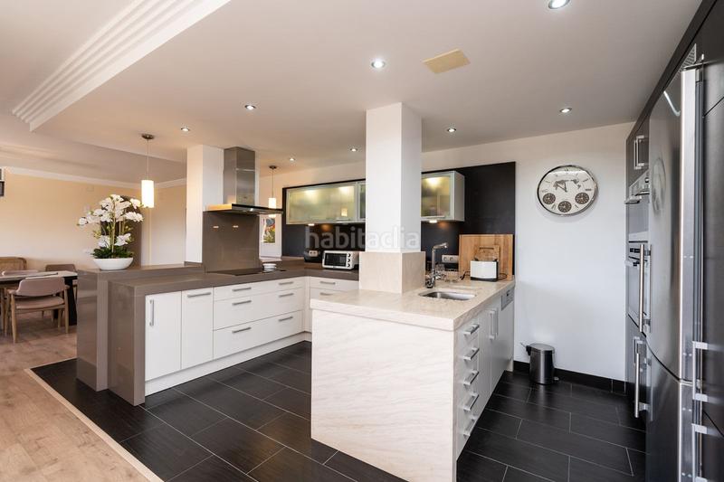 Foto 07918be3-5959-4db6-bfea-060db47f9339. Attique avec piscine dans Santa Clara Marbella