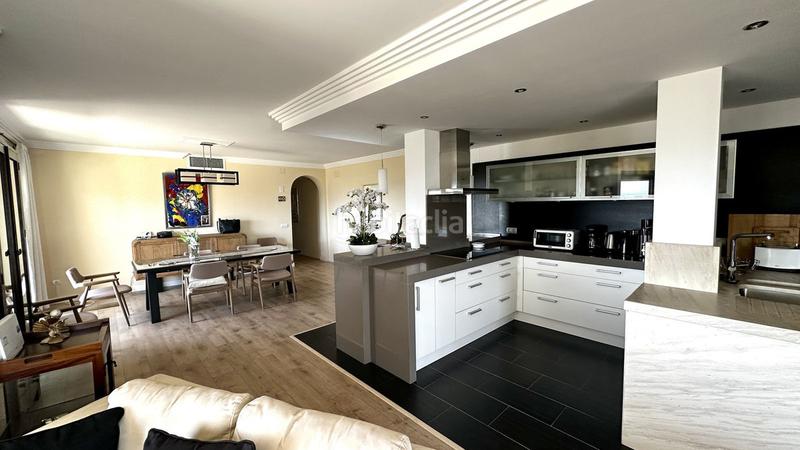 Foto b4b3ed1e-013e-4692-96b9-08451500de98. Attique avec piscine dans Santa Clara Marbella