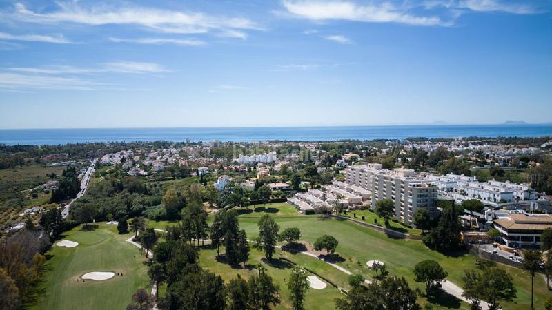 Foto ece9b48c-b16f-47aa-924d-7367c0d08125. Attique avec piscine dans Santa Clara Marbella