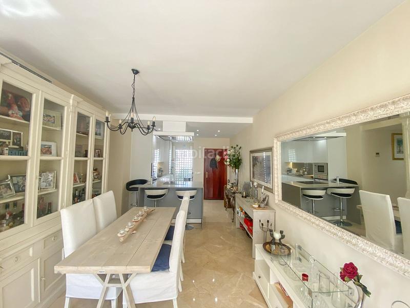 Foto b08f85ac-a53e-4bce-a169-544bc4eb2fdf. Apartament amb piscina a Villacana - Costalita - Saladillo Estepona