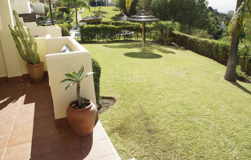 Foto 2a08d30c-45b7-4860-b726-e119cbae441e. Apartamento en urbanizacion almendro 5c oasis de bienestar con vistas panorámicas en los almendros: ¡su refugio ideal en la costa del sol! en Benahavís