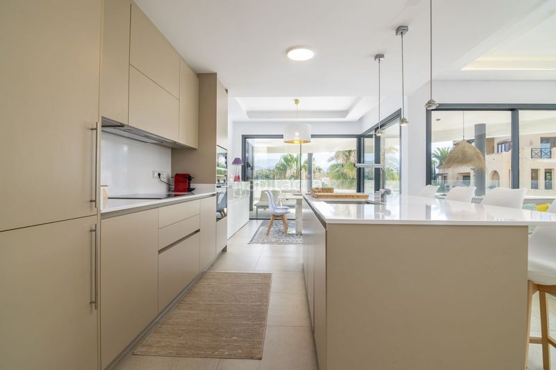 Foto e34b6141-d6b6-44b1-9060-b3f2cd6aab22. Apartament amb piscina a Paraiso - Barronal Estepona