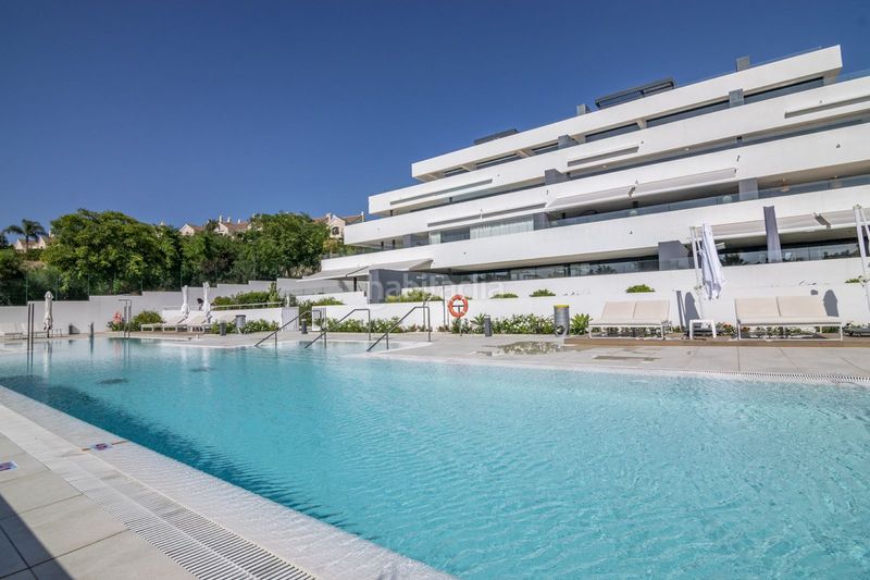 Foto e71bc4fb-8985-4423-b0a9-8e9c98f9c675. Apartament amb piscina a Paraiso - Barronal Estepona