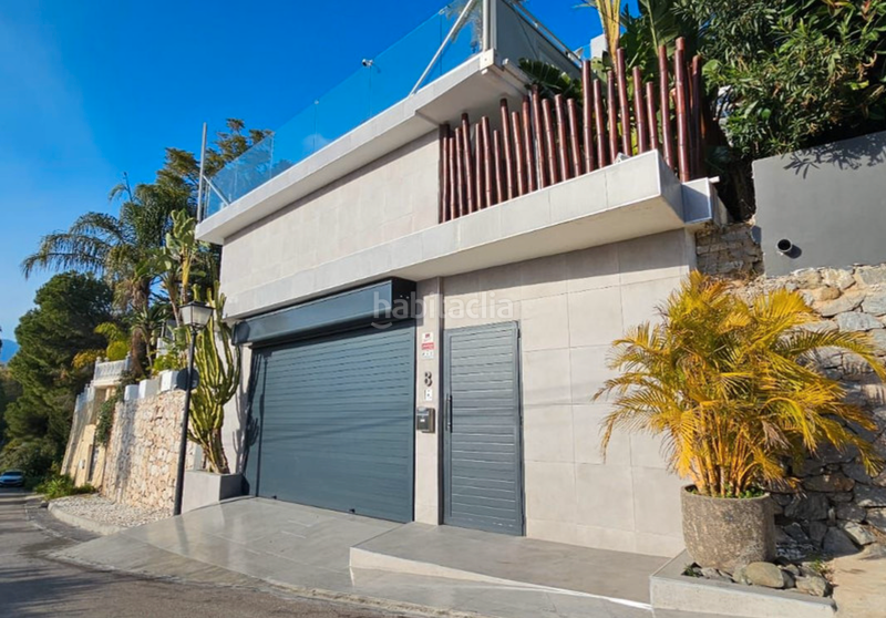 Foto 4601416c-d509-4f06-a398-7ac12d4c9339. Chalet con camino parcheggio piscina in Nueva Andalucía centro Marbella