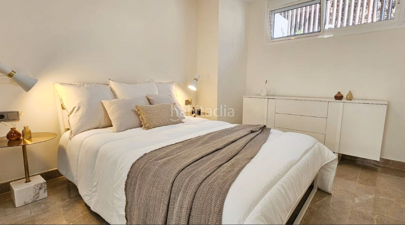 Foto 54e4d822-010c-494f-81c8-ae7d1f977368. Chalet con camino parcheggio piscina in Nueva Andalucía centro Marbella