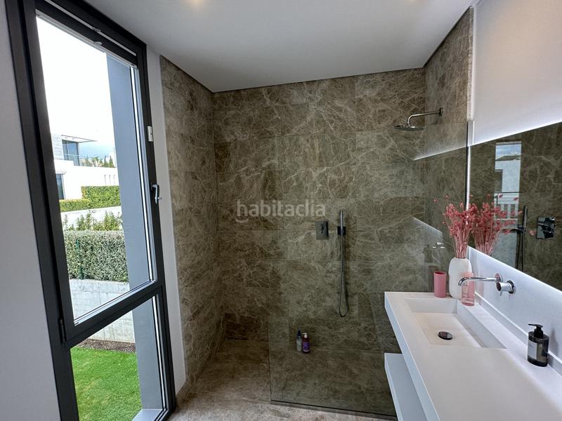 Foto 6c99eee5-a0cc-4645-b59c-4afc22262c58. Rent chalet with pool in Cancelada Estepona