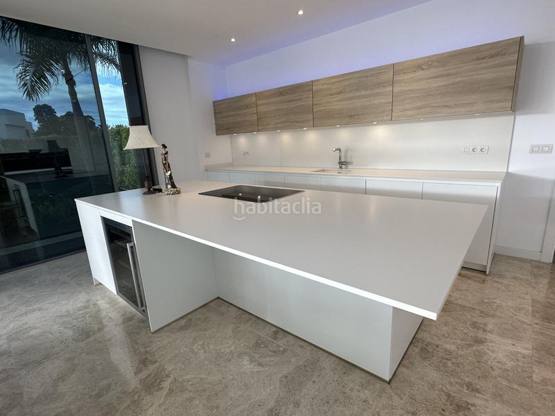 Foto bc49ee78-24fc-4b79-8d76-f74b8ca11446. Rent chalet with pool in Cancelada Estepona