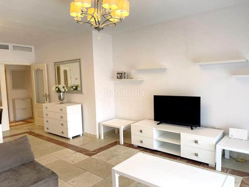 Foto 4e5b97e1-0745-4da7-9373-8652b9cf4af9. Lloguer apartament a calle pico alcazaba 21 a Benatalaya Estepona