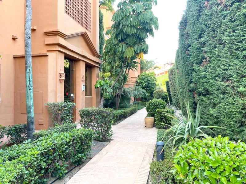 Foto e7d42c53-6aa1-4c60-a037-f3f12000d85e. Lloguer apartament a calle pico alcazaba 21 a Benatalaya Estepona