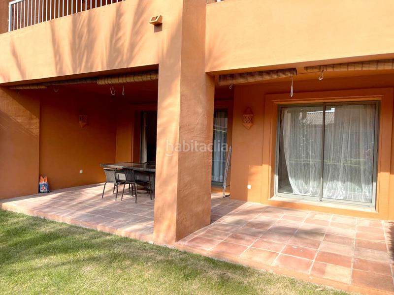 Foto e7f4a170-b058-43d2-9fb4-26e1c3254bad. Lloguer apartament a calle pico alcazaba 21 a Benatalaya Estepona